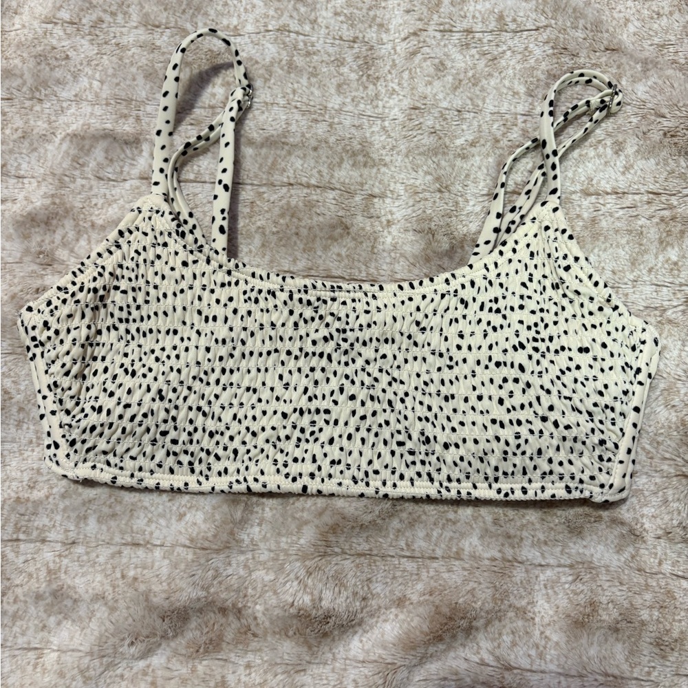 Spotted Cream and Black Women's Top
